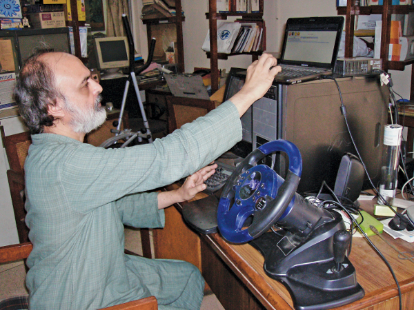 Mehta with ‘Arpit’s wheel’ tool for the disabled