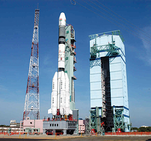 A space vehicle at the time of launch (Courtesy: www.isro.org)