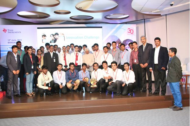 The finalists of TIIC India Design Contest 2015 along with Dr APJ Abdul Kalam and TI officials. Image courtesy: Texas Instruments India