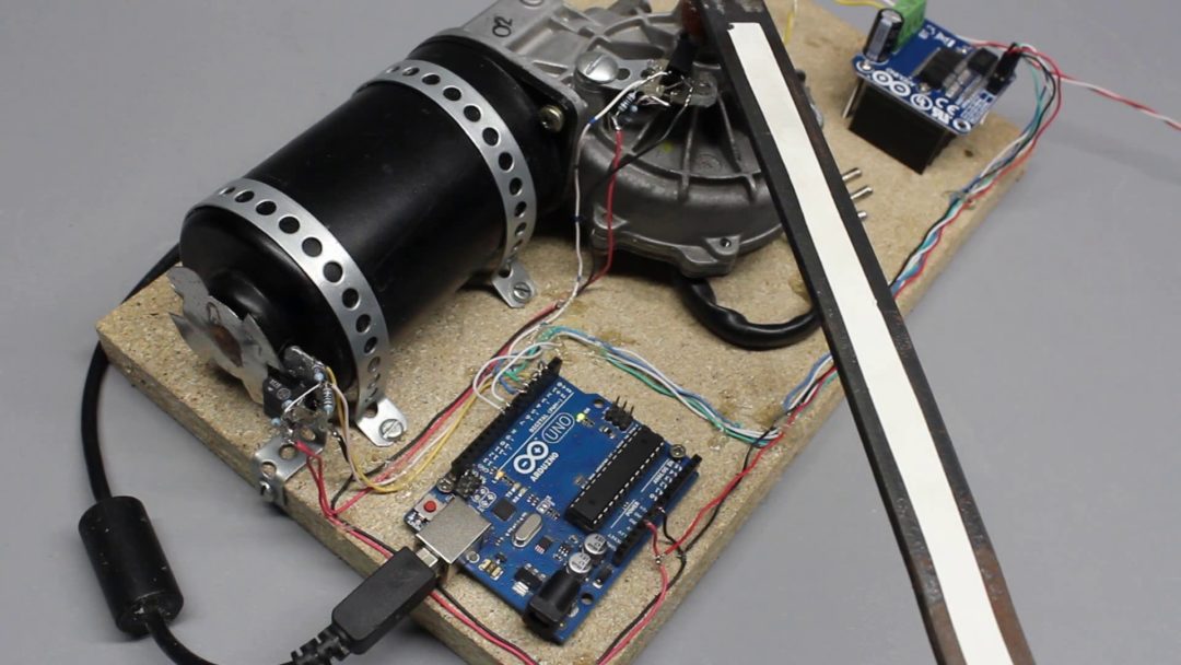 How to build a digital servo using an Arduino and photo sensors