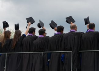 Choosing The Right MBA Program After Computer Science Engineering MBA for CS Engineers