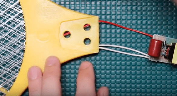 Working of an Electric Fly Swatters