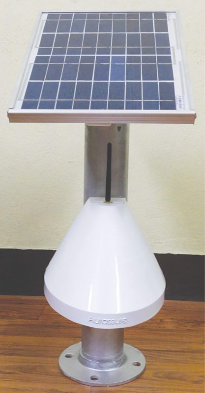 The Aurassure device with solar panel
