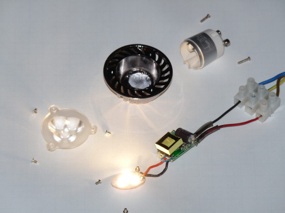 Müller-Licht LED light bulb