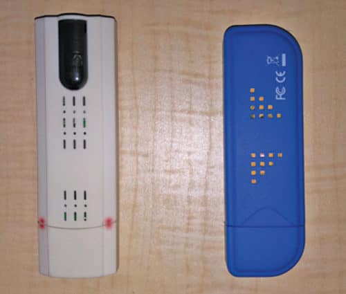 RTL-Software Defined Radio (SDR) dongle type—DVB-T2 (left) dongle and DVB-T (right) dongle