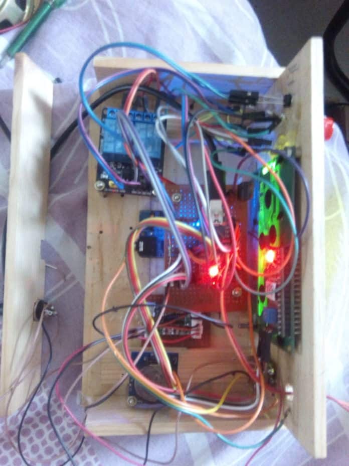 Alarm Clock Radio Using Arduino - Guest DIY Project