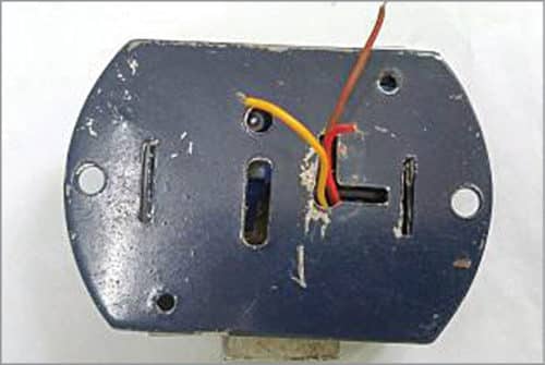 Three wires from the servo inside the lock