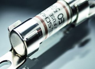 Powerful Fuseholder For Screw And Rivet Mounting