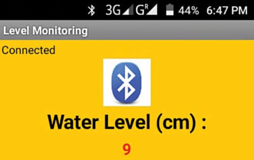 Water level (9cm) displayed on smartphone