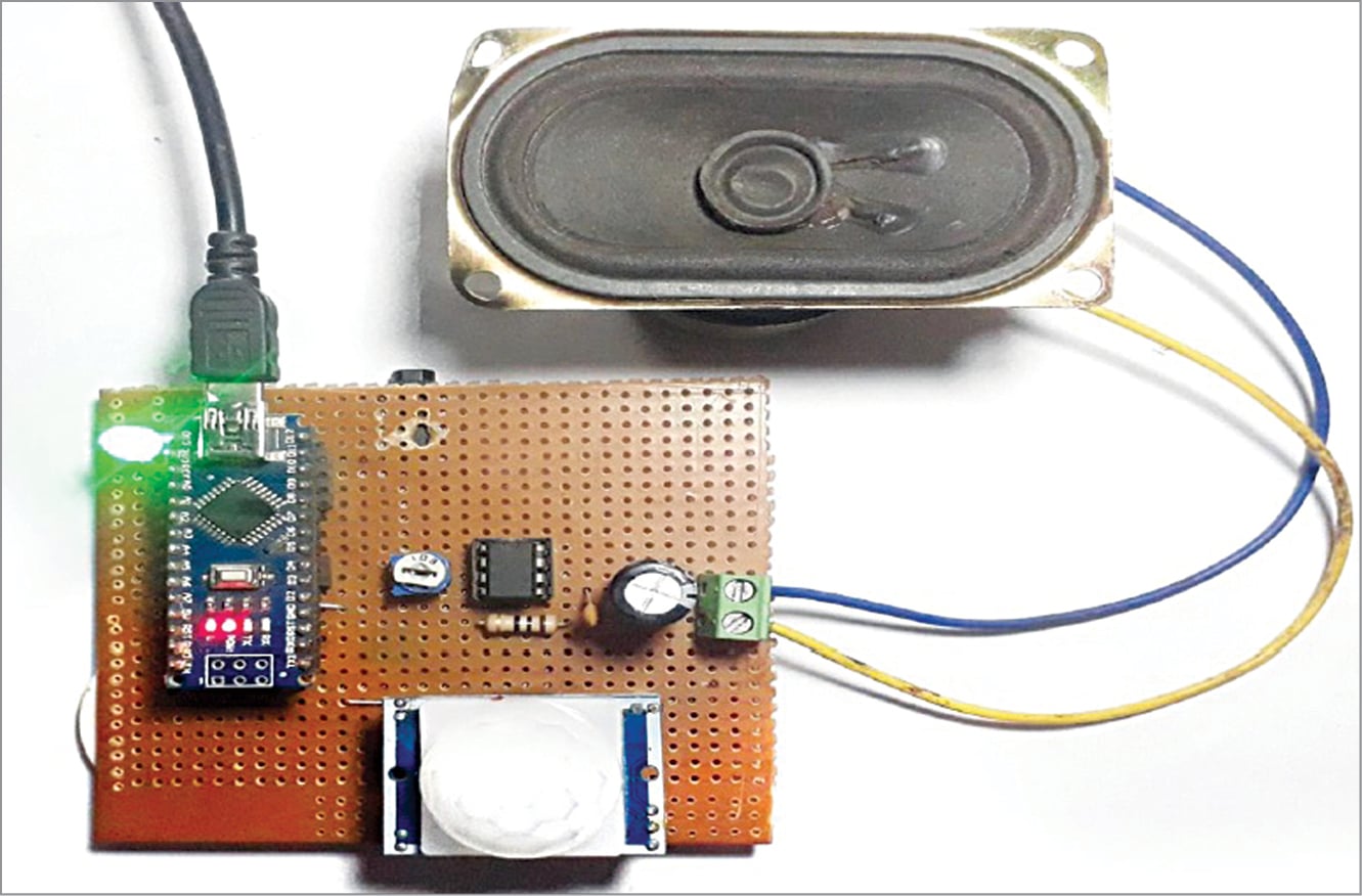 Backyard Security Motion Sensor w/ Light Alarm & Voice Warning 