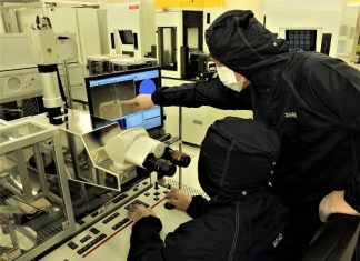 Enhanced Embedded Flash For High-Voltage CMOS Technology