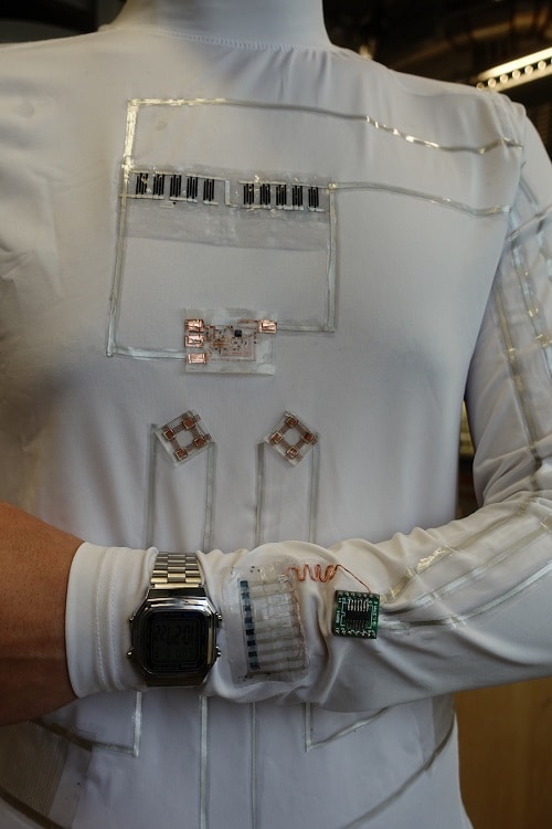 Power Small Gadgets Using Electricity From ‘Wearable Microgrid’