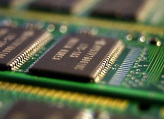 Both RAM and ROM on a Single Chip? A New Breakthrough