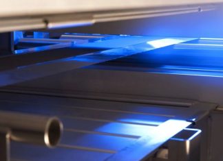 Automatic Error Detection For High-Quality Lithium-Ion Batteries Automatic Error Detection For High-Quality Lithium-Ion Batteries