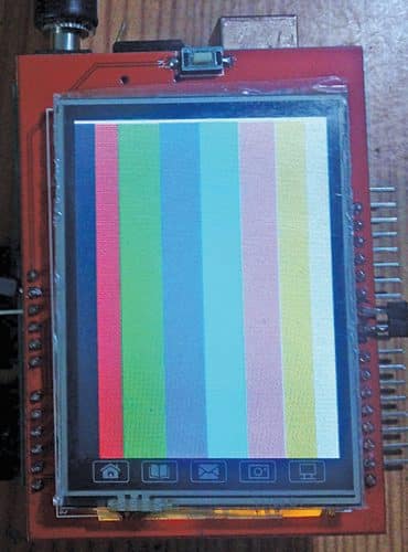 Colour test pattern on Arduino LCD shield