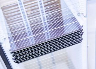 Combining Perovskite With Conventional Silicon Solar Cells for HIgher Efficiency