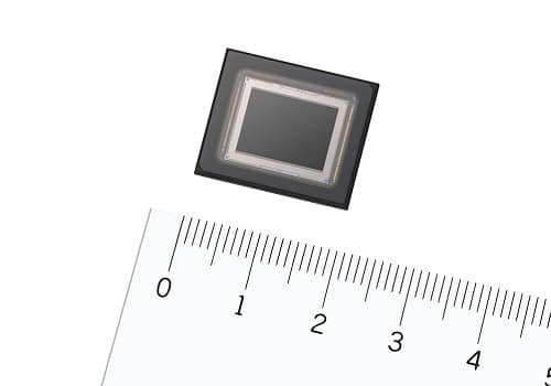 UV Wavelength-Compatible CMOS Image Sensor