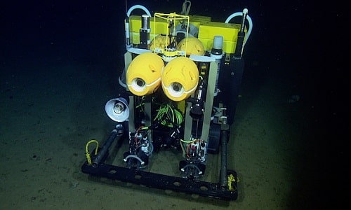 Autonomous Robotic Rover Helps Ocean Scientists Study Deep Sea
