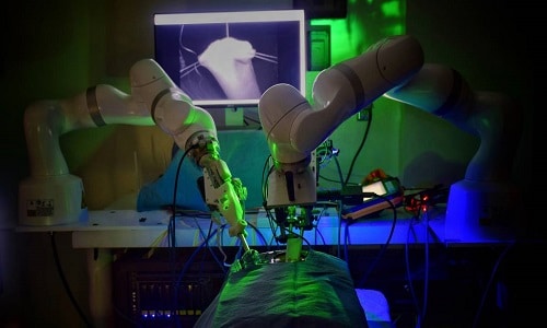 Fully Automated Robot Performs Laparoscopic Surgery