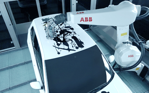 World’s First Robot-painted Car Unveiled!