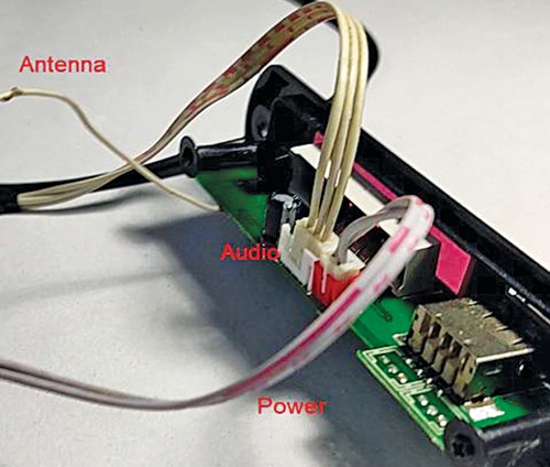 Cable connections to MP3 player module