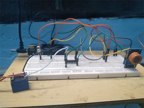 CLOSER-VIEW-OF-BREADBOARD for Corona Protected Automatic Doorbell
