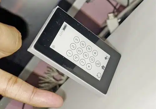 Finger Sized E-ink Display Phone