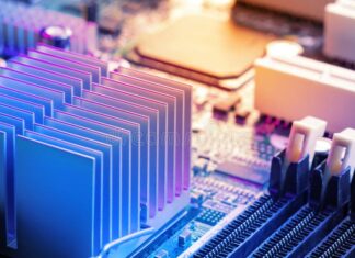 close-up-heatsink-memory-chips-computer-circuit-board-motherboard-heat-sink-memory-pci-close-up-heatsink-memory-chips-141508787