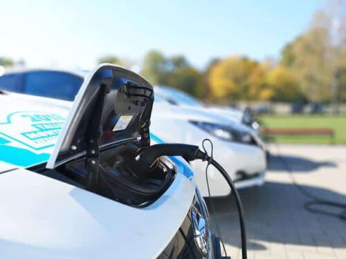 This New EV Battery Can Drive 630 Km On A Single Charge