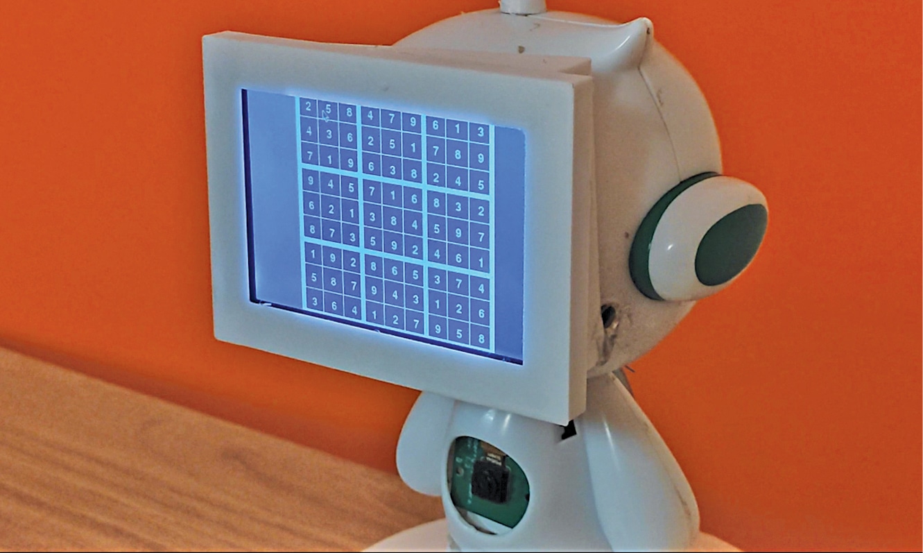 Amazing Speech-Controlled Sudoku Solving Robot
