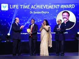 Dr. Satya Gupta Honoured With Lifetime Achievement  Award By VLSI Society Of India