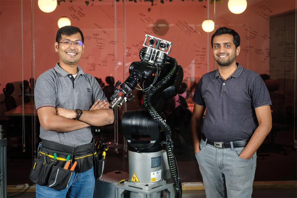 L to R: Gokul NA (Co-founder and CTO of CynLr) and Nikhil Ramaswamy (Co-Founder and CEO of CynLr)