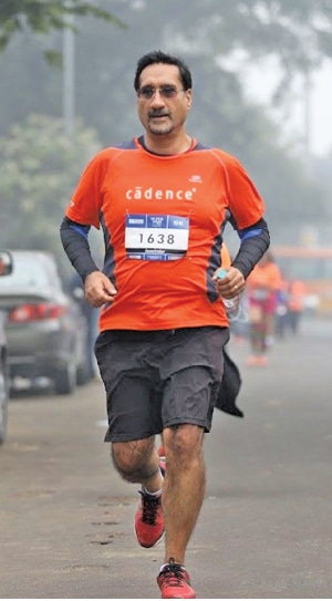 Jaswinder Ahuja participating in a half Marathon