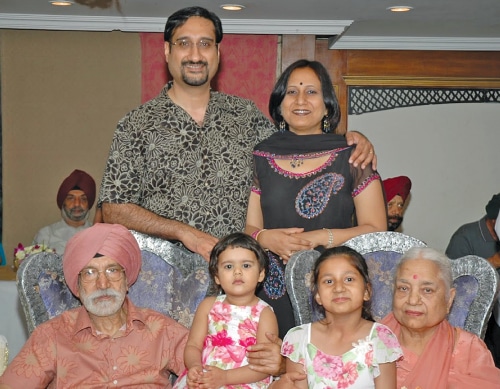 Jaswinder Ahuja with family