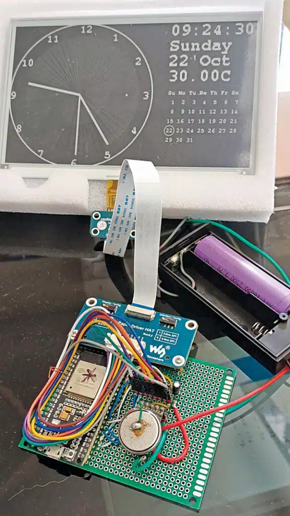 DIY E-paper Clock using ESP32