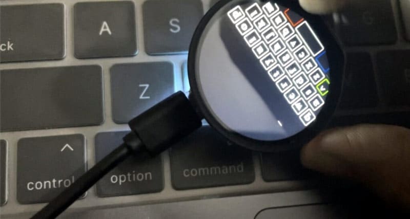 DIY Smartwatch with Keyboard Features