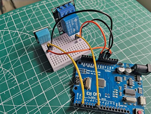 Automatic Humidifier For The Textile Industry Using Arduino