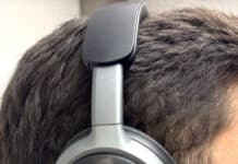 Noise-Blocking AI Headphones