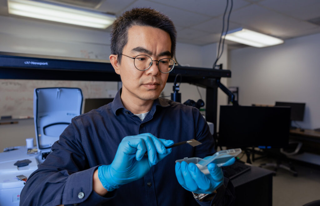 Bo Zhao, assistant professor of mechanical and aerospace engineering, expects his heat regulating technology to be a game changer for devices ranging from cell phones to satellites.
Key Takeaways