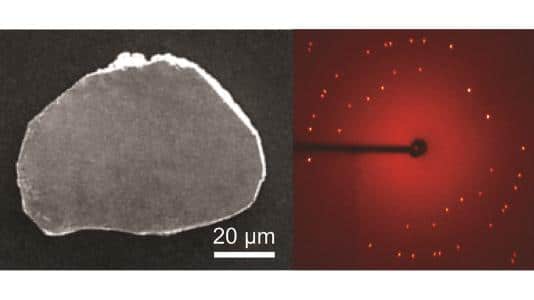 Electron microscope image (left) and X-ray diffraction image (right) of a single crystal of theta-phase tantalum nitride. (Images courtesy of Yongjie Hie/UCLA.)