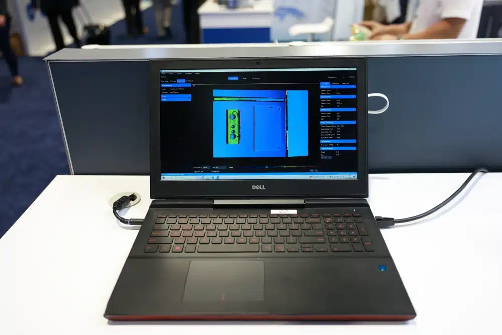 Live demonstration of  Customizable 3D DLP Camera
