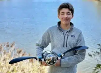 Student Builds Bionic Ocean Monitoring Turtle