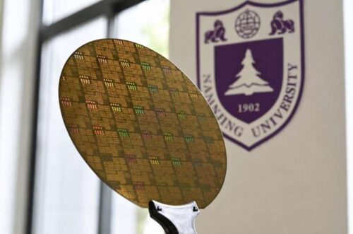 MAGIC-1000 chip wafer. Credit: Fan et al.