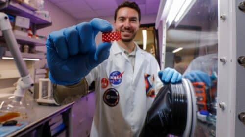 A team of UTEP researchers has developed a way to 3D-print a battery component in nearly any shape.