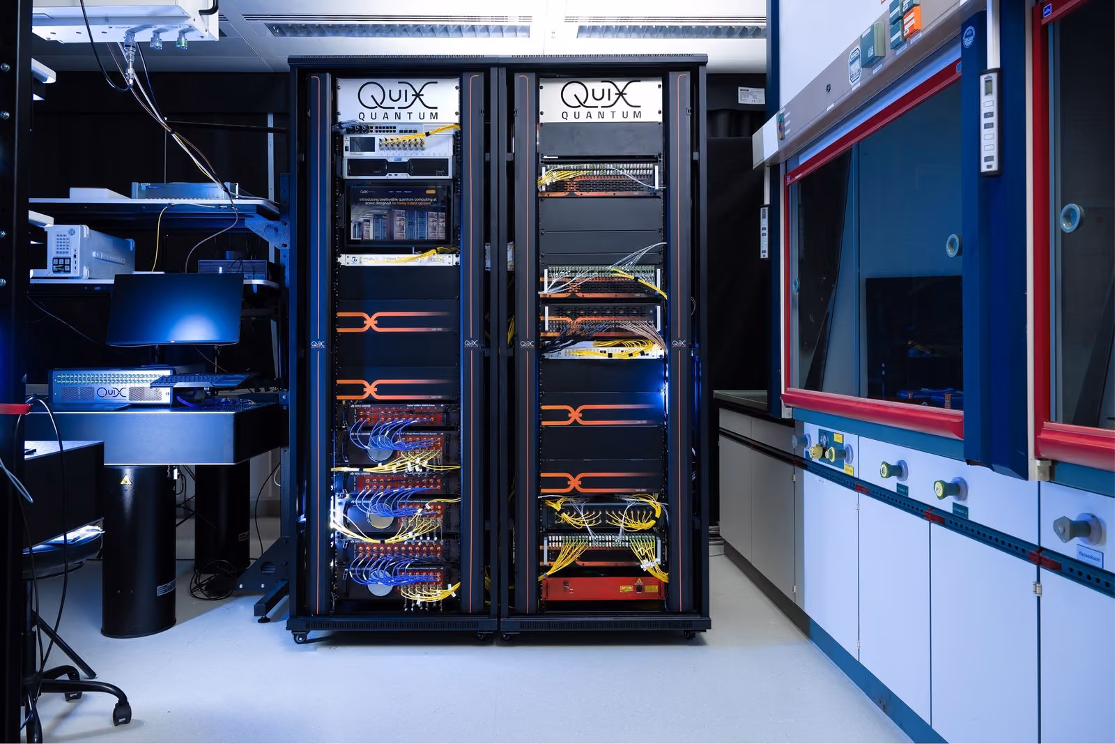 World’s First Room-Temperature Quantum Architecture