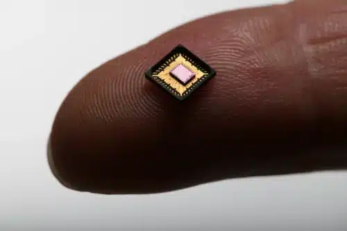 Figure 1: Imec has developed an NCT chip for lossless, realtime data reduction.