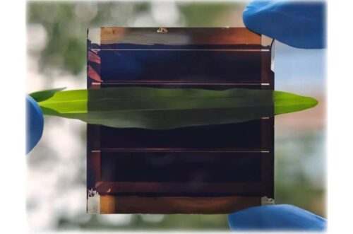 a, Photograph of the POTSC minimodule. Credit: Nature Materials (2026). DOI: 10.1038/s41563-026-02541-6
