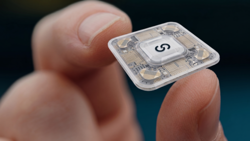 SAXON Q Launches 100+ Qubit Diamond-Based Room-Temperature Quantum Computers