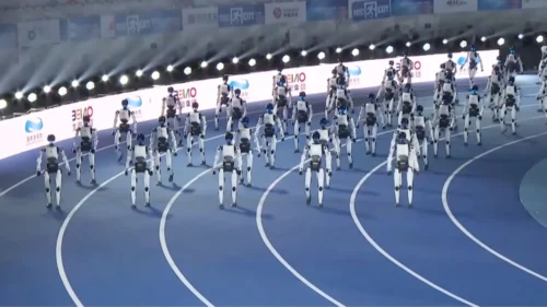 Lightning stands 169cm tall, with 95cm-long legs designed to mimic the biomechanics and stride of elite human runners.