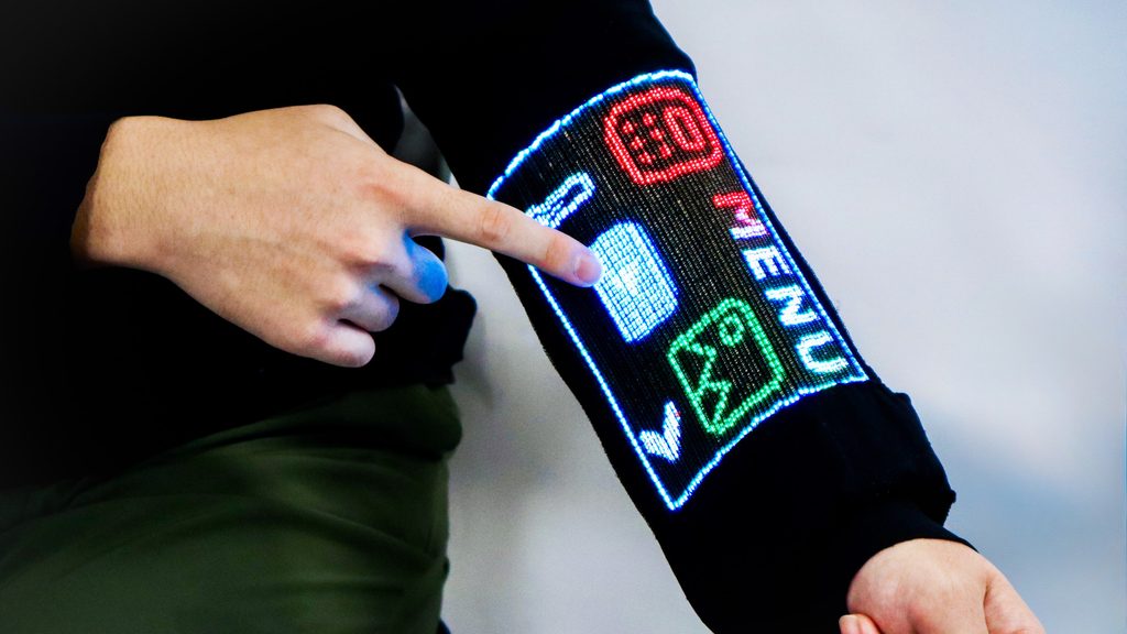 White Tech Screen Clothing with A built-in screen